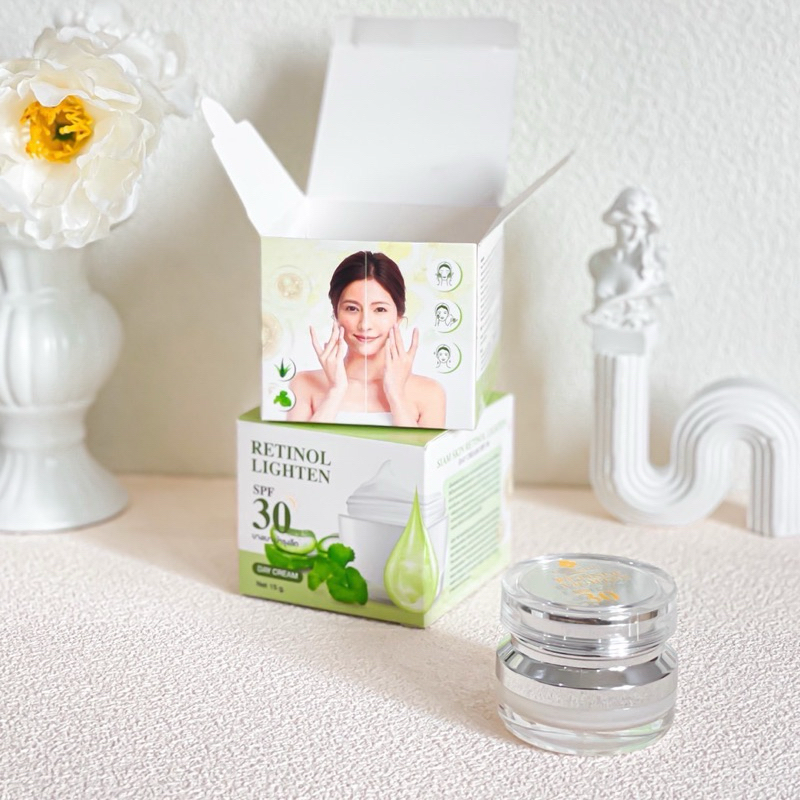 Siam Skin Retinol Lighten Day Cream Spf30 สยาม สกิน เรตินอล ไลท์เทน เดย์ ครีม เอสพีเอฟ30 (ปริมาณ 15กรัม)