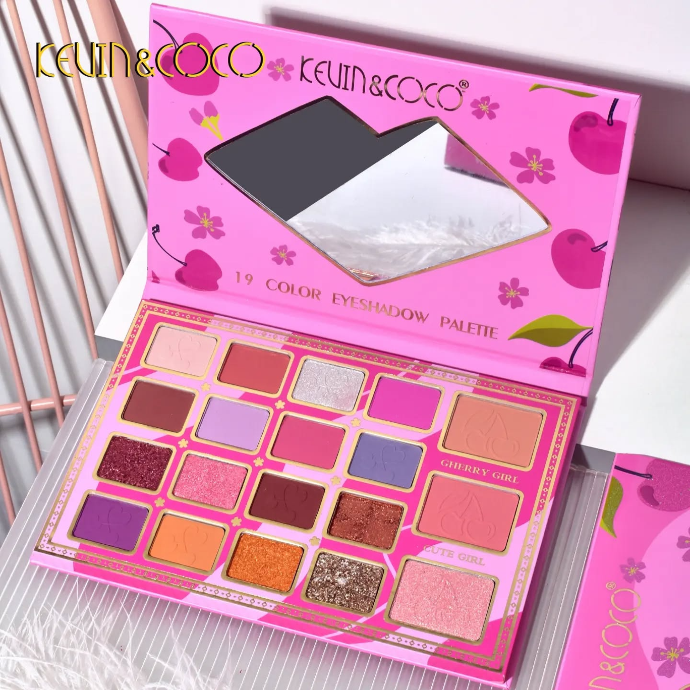 เซตชมพู Kevin & Coco 19 Colors eyeshadow palette อายแชโดว์ 19 สี สีสวย โทนสีส้มและโทนสีชมพู ติดทนยาวนาน แมท ชิมเมอร์ กลิตเตอร์
